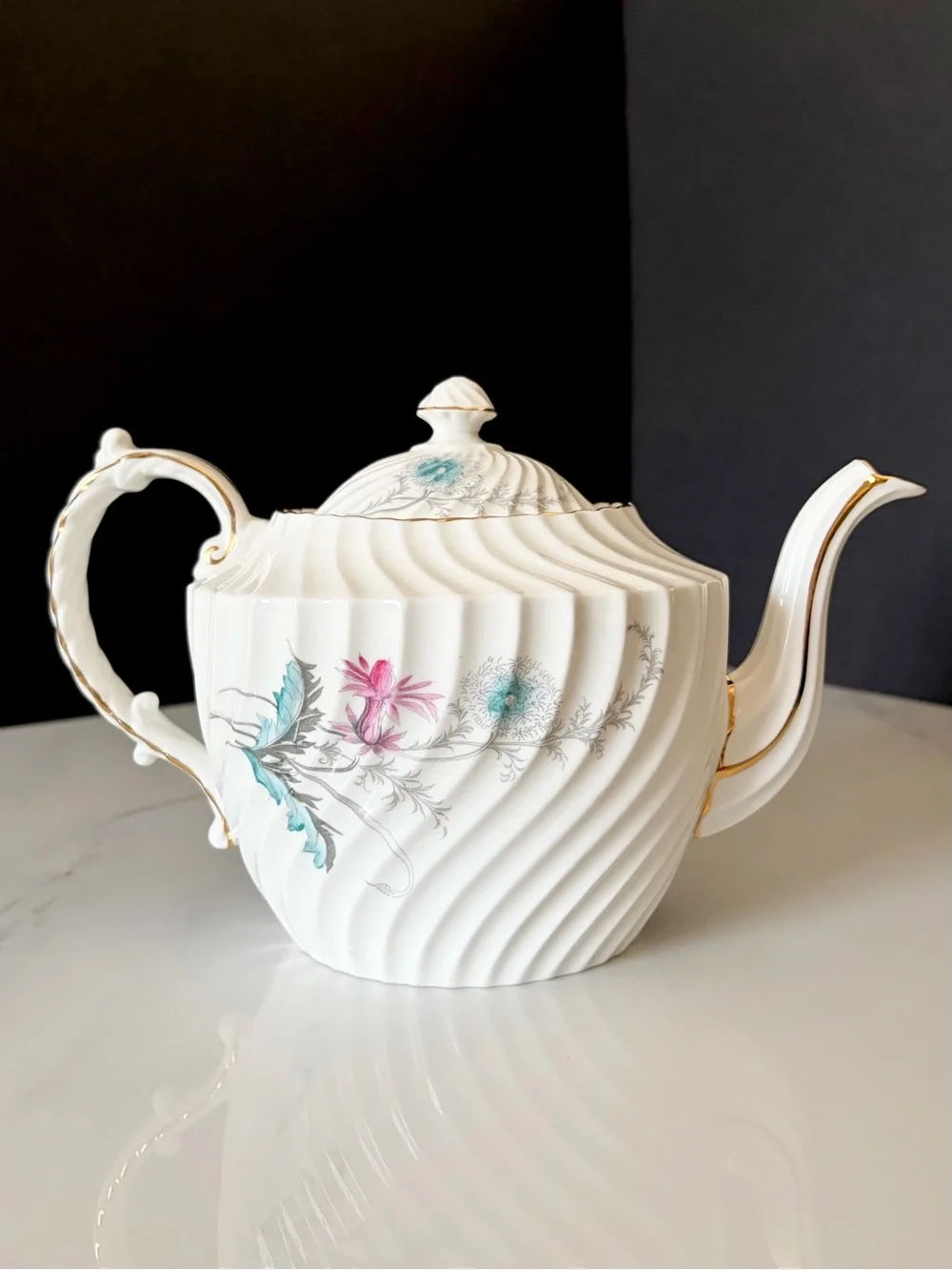 Aynsley wayside teapot